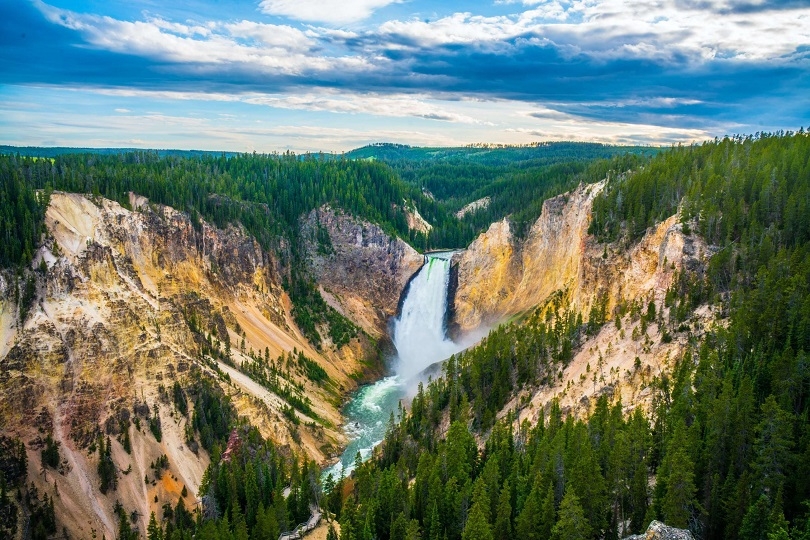 Top 10 Attractions In Yellowstone National Park